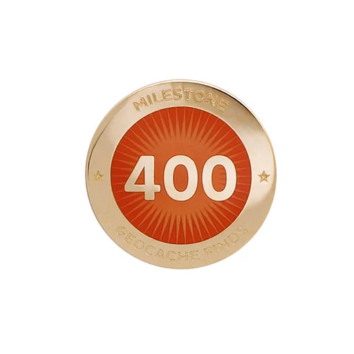 Milestone Pin - 400 Descobertas